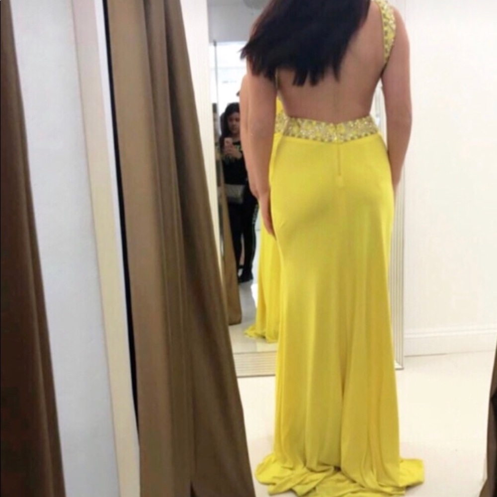 HertzLA gown